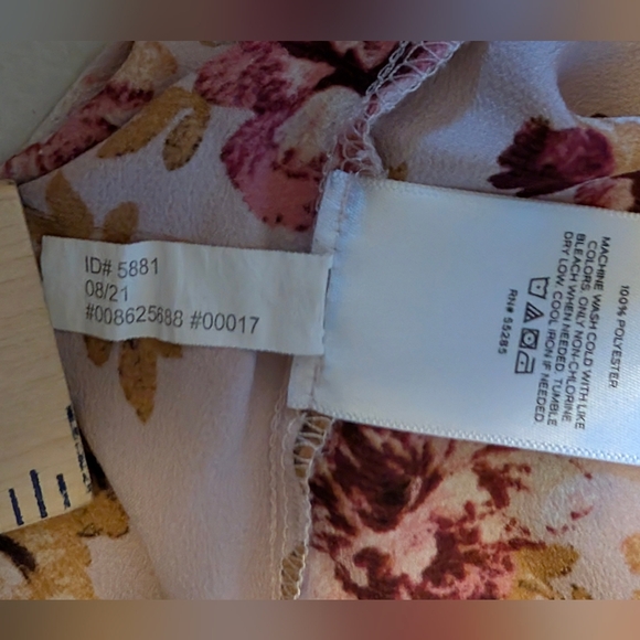 Express Floral Ruffle Sleeve Blouse in Purple and Tan - Picture 6 of 8